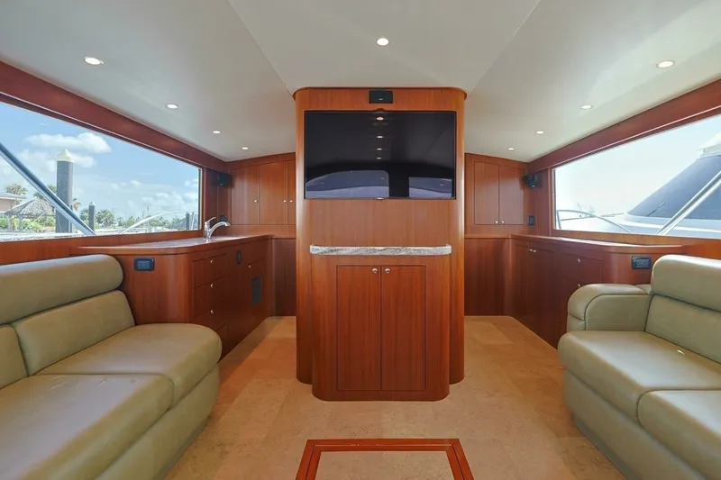 Slide: The Image of Blackwell 62 Convertible 2014 - 5