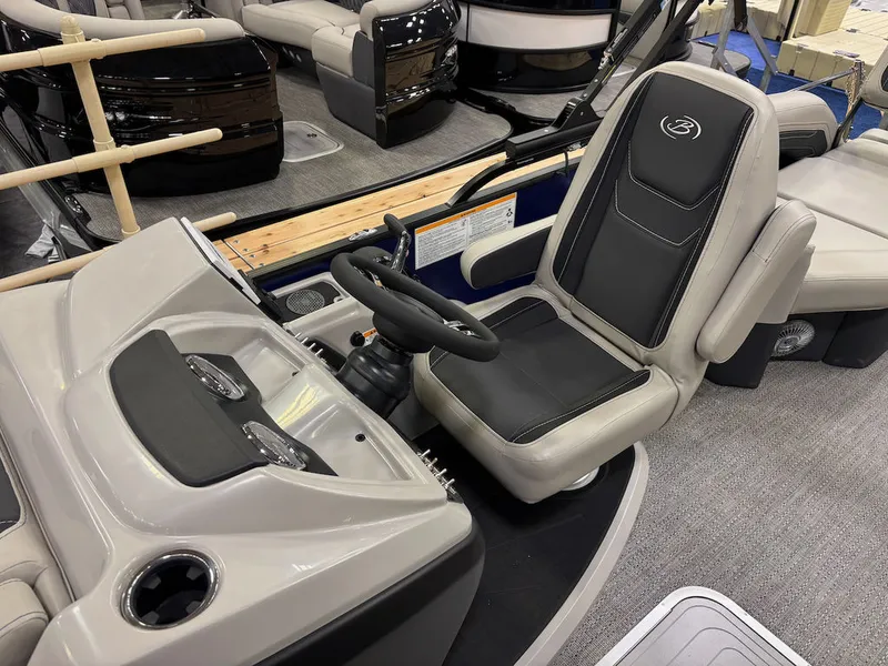 Slide: The Image of Barletta Boats C22M Triple-Toon 2026 - 5