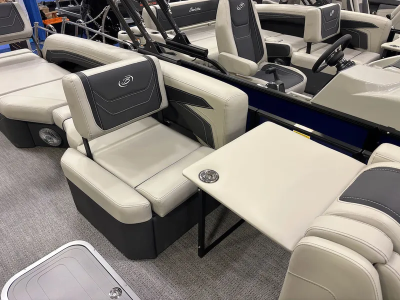 Slide: The Image of Barletta Boats C22M Triple-Toon 2026 - 4