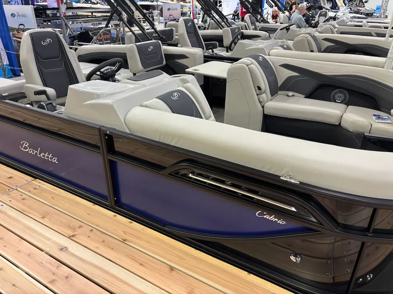 Slide: The Image of Barletta Boats C22M Triple-Toon 2026 - 2