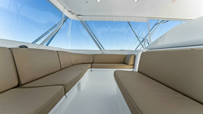 Slide: The Image of Hatteras 64 Convertible 2007 - 41