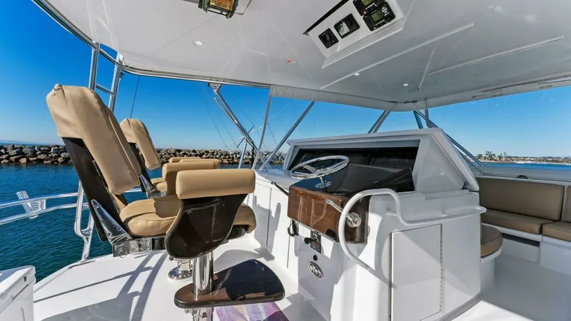 Slide: The Image of Hatteras 64 Convertible 2007 - 33