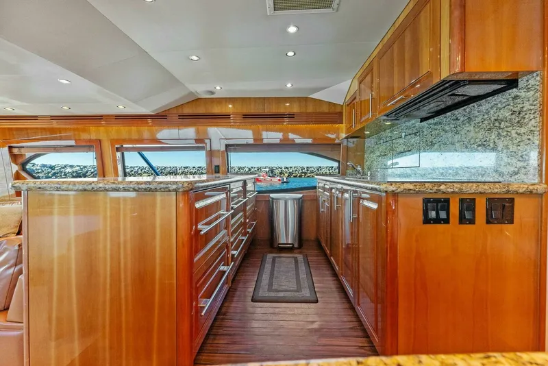 Slide: The Image of Hatteras 64 Convertible 2007 - 9
