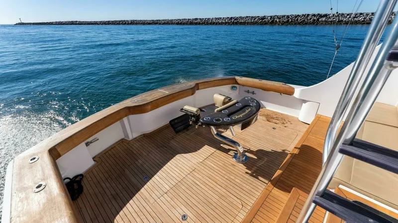 Slide: The Image of Hatteras 64 Convertible 2007 - 46