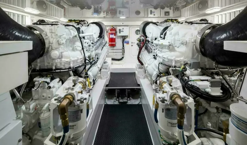Slide: The Image of Viking 68 Enclosed Bridge 2027 - 18