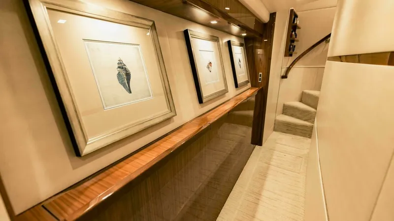 Slide: The Image of Viking 72 Enclosed Bridge 2020 - 33