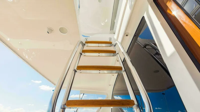 Slide: The Image of Viking 72 Enclosed Bridge 2020 - 46