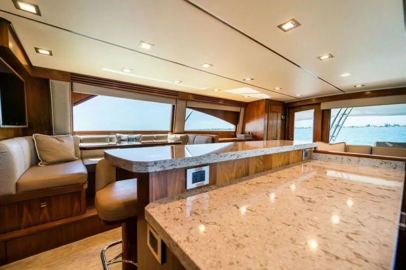 Slide: The Image of Viking 72 Convertible 2018 - 30