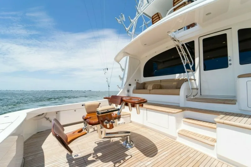 Slide: The Image of Viking 72 Convertible 2018 - 24