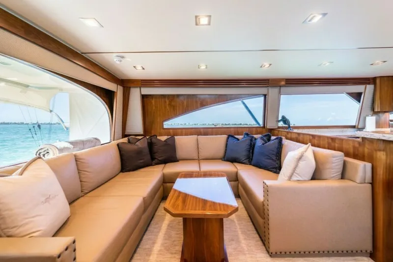 Slide: The Image of Viking 72 Convertible 2018 - 28