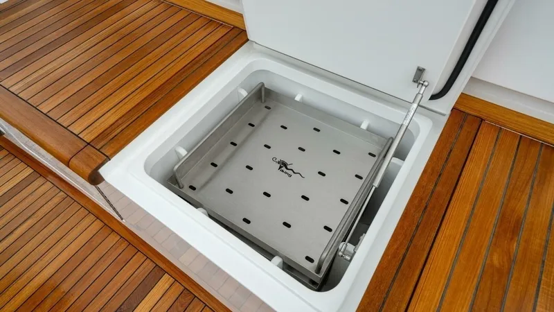 Slide: The Image of Viking 74 Convertible 2027 - 29