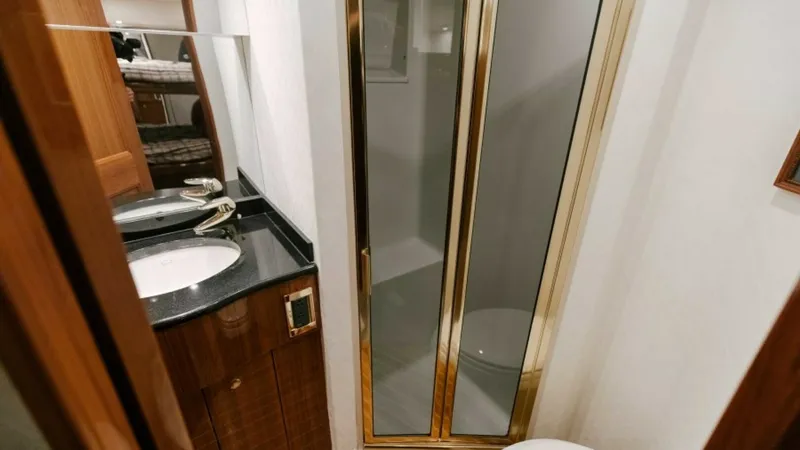 Slide: The Image of Viking 74 Enclosed Bridge 2006 - 45