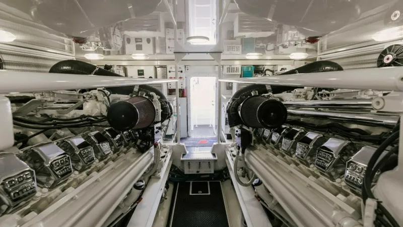 Slide: The Image of Viking 74 Enclosed Bridge 2006 - 57
