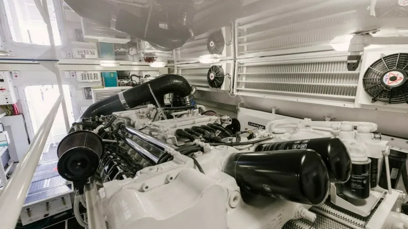 Slide: The Image of Viking 74 Enclosed Bridge 2006 - 55