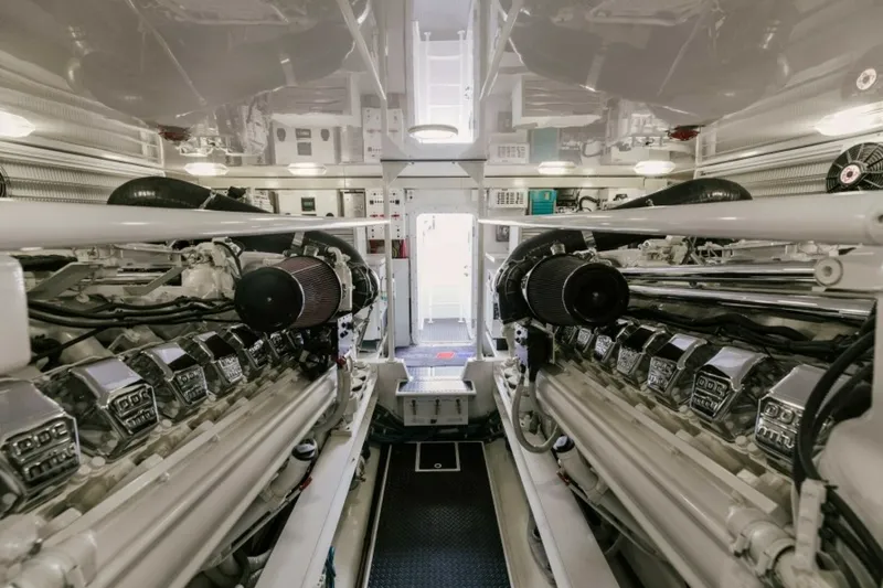 Slide: The Image of Viking 74 Enclosed Bridge 2006 - 59