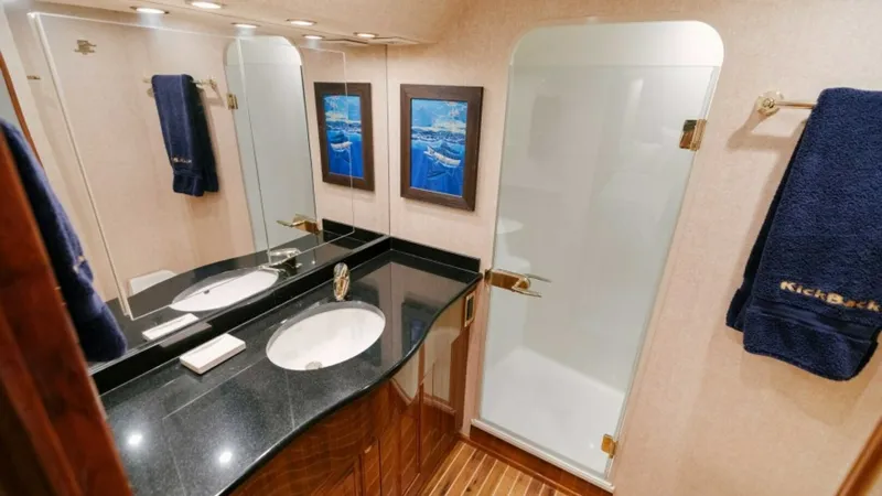 Slide: The Image of Viking 74 Enclosed Bridge 2006 - 39