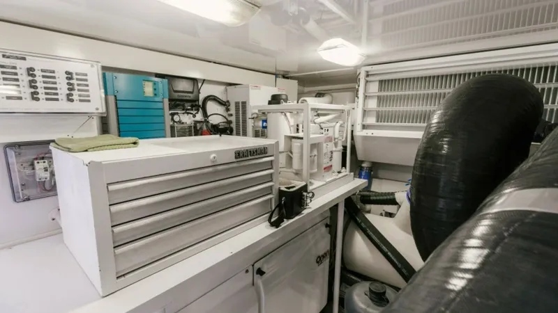 Slide: The Image of Viking 74 Enclosed Bridge 2006 - 59