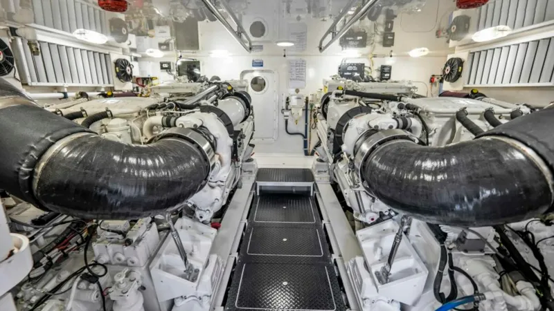 Slide: The Image of Viking 70 Enclosed Bridge 2011 - 60