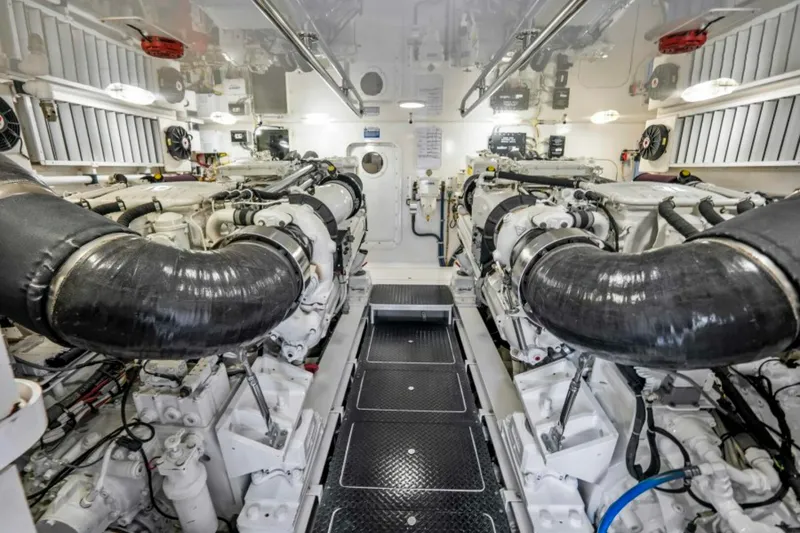 Slide: The Image of Viking 70 Enclosed Bridge 2011 - 60