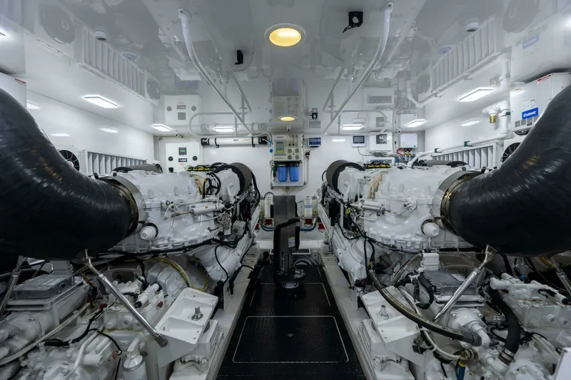 Slide: The Image of Viking 76 Convertible 2013 - 81