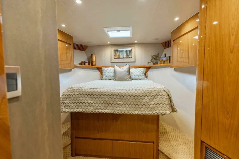 Slide: The Image of Viking 76 Convertible 2013 - 32