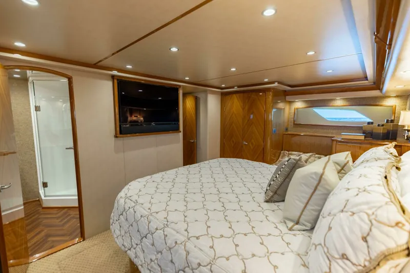 Slide: The Image of Viking 76 Convertible 2013 - 28