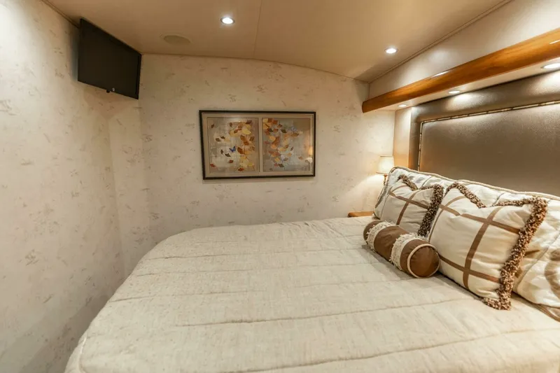 Slide: The Image of Viking 76 Convertible 2013 - 38