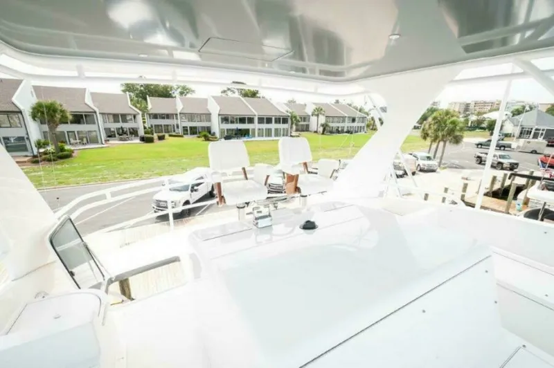 Slide: The Image of Viking 76 Enclosed Sky Bridge 2012 - 3