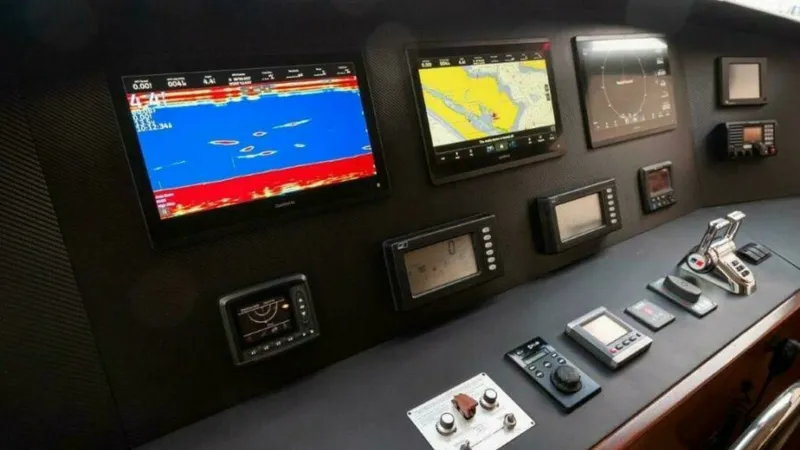 Slide: The Image of Viking 76 Enclosed Sky Bridge 2012 - 45