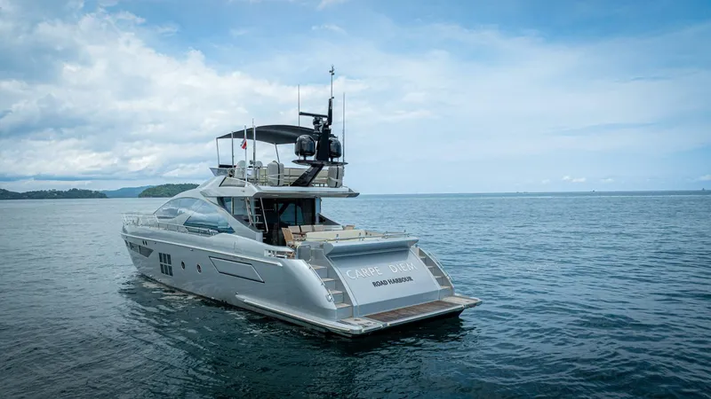 Slide: The Image of Azimut 77S 2017 - 135