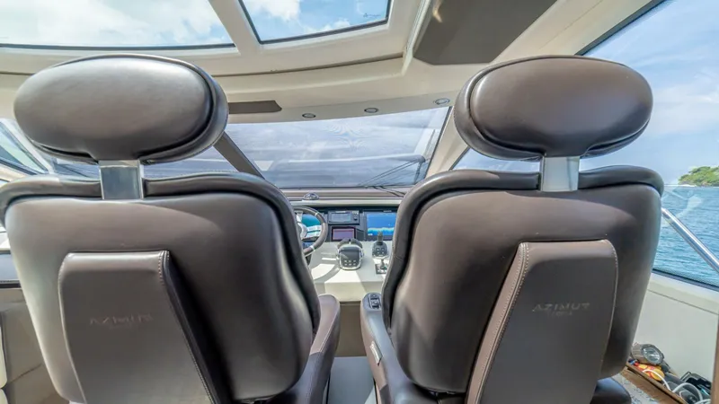 Slide: The Image of Azimut 77S 2017 - 19