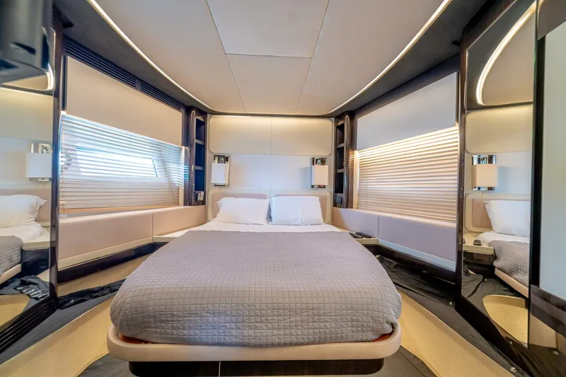 Slide: The Image of Azimut 77S 2017 - 68