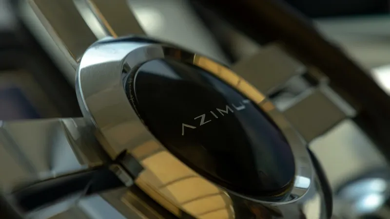 Slide: The Image of Azimut 77S 2017 - 107