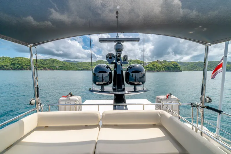 Slide: The Image of Azimut 77S 2017 - 48
