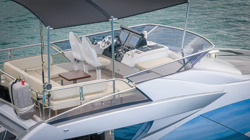 Slide: The Image of Azimut 77S 2017 - 141