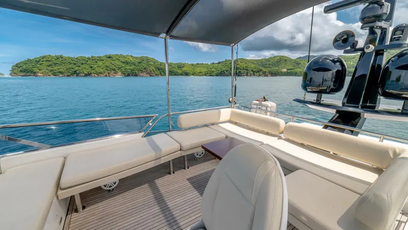Slide: The Image of Azimut 77S 2017 - 56
