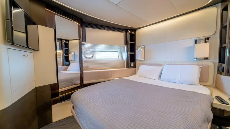 Slide: The Image of Azimut 77S 2017 - 69