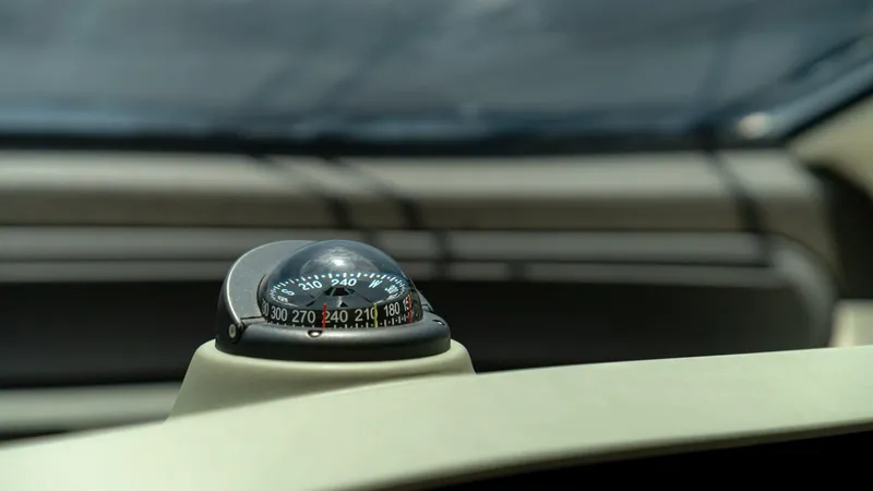 Slide: The Image of Azimut 77S 2017 - 106
