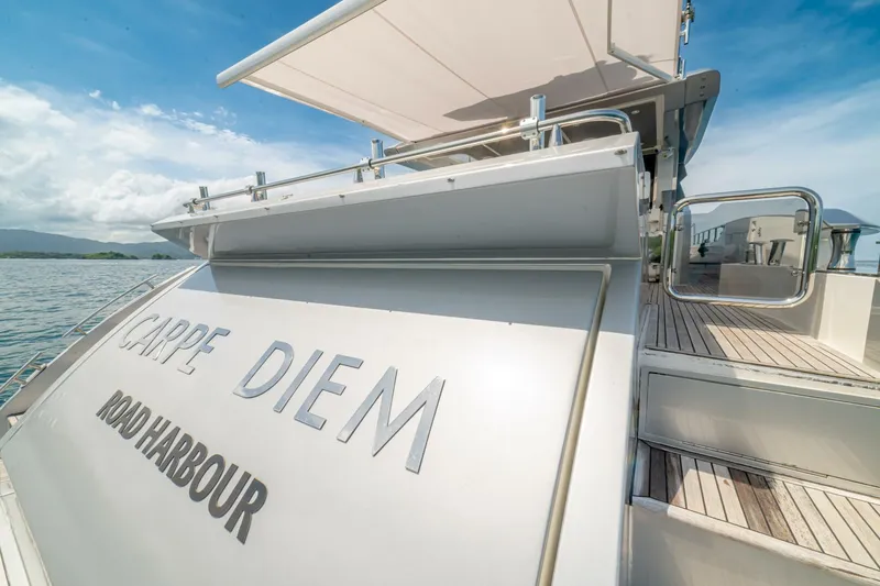 Slide: The Image of Azimut 77S 2017 - 37