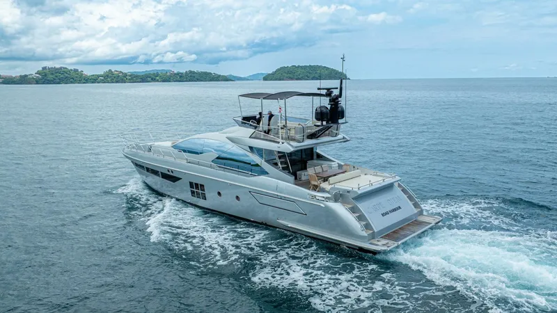 Slide: The Image of Azimut 77S 2017 - 151