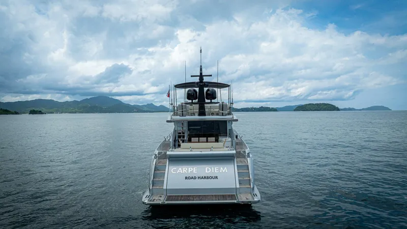 Slide: The Image of Azimut 77S 2017 - 136