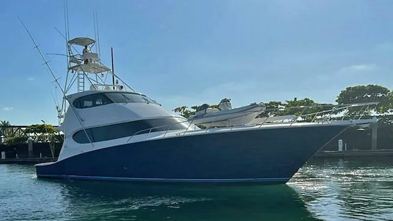 Slide: The Image of Hatteras 77 Enclosed Bridge 2008 - 31
