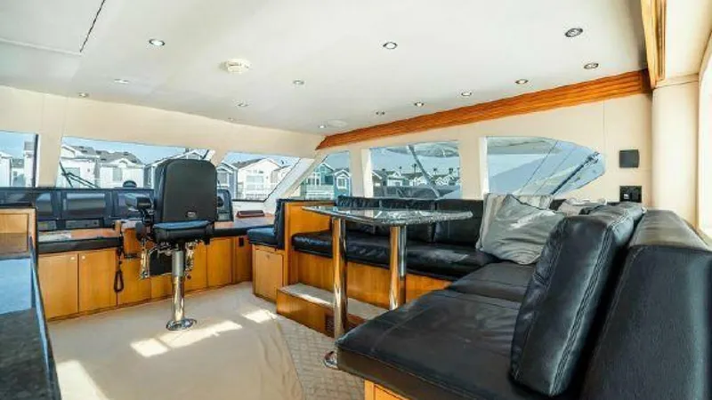 Slide: The Image of Hatteras 77 Enclosed Bridge 2008 - 15