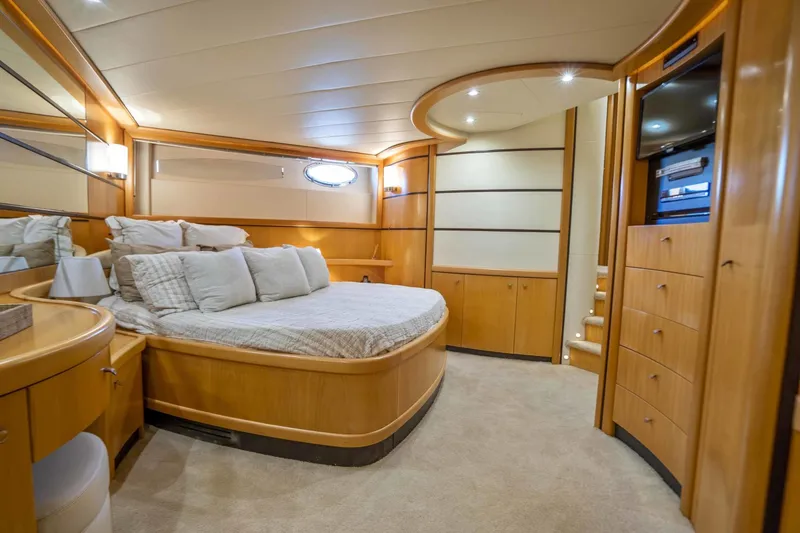 Slide: The Image of Pershing 76 Motor Yacht 2005 - 16