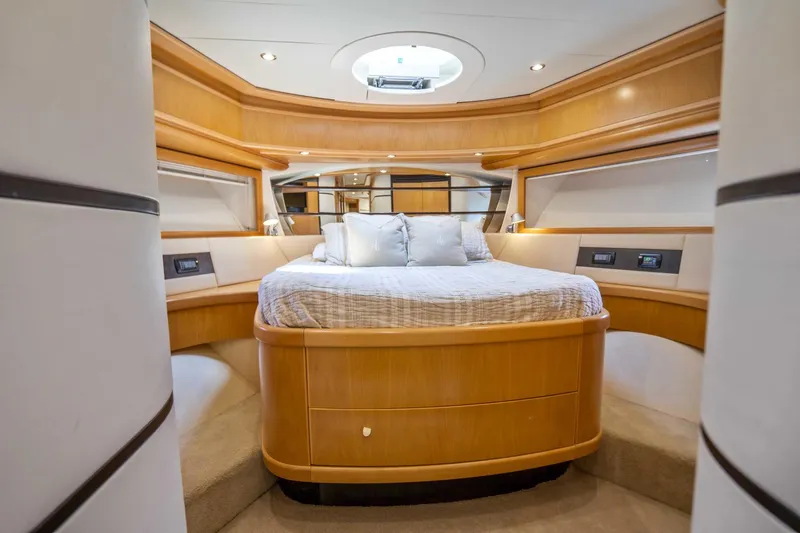 Slide: The Image of Pershing 76 Motor Yacht 2005 - 21