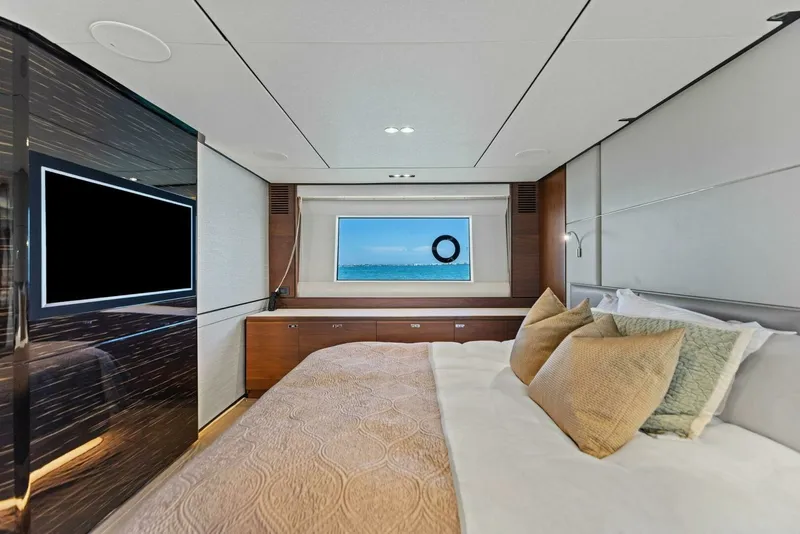 Slide: The Image of Princess Y75 Motor Yacht 2018 - 25
