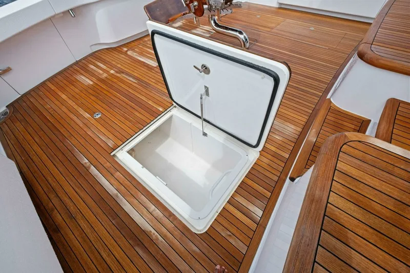 Slide: The Image of Viking 82 Convertible 2012 - 72