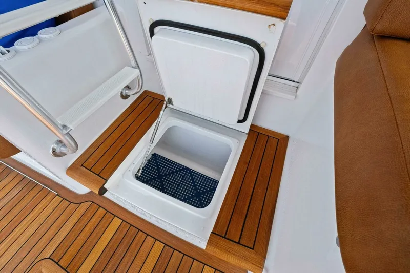 Slide: The Image of Viking 82 Convertible 2012 - 69