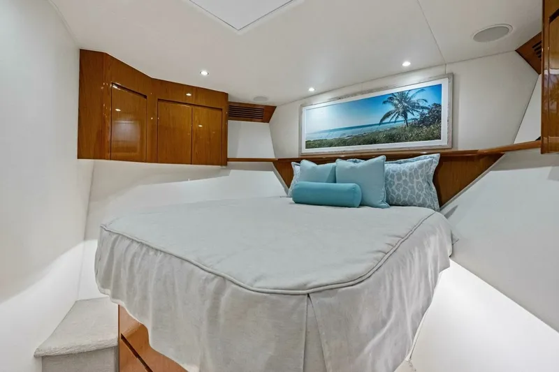 Slide: The Image of Viking 82 Convertible 2012 - 32
