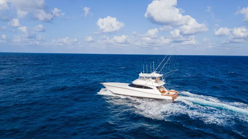 Slide: The Image of Viking 82 Convertible 2025 - 77